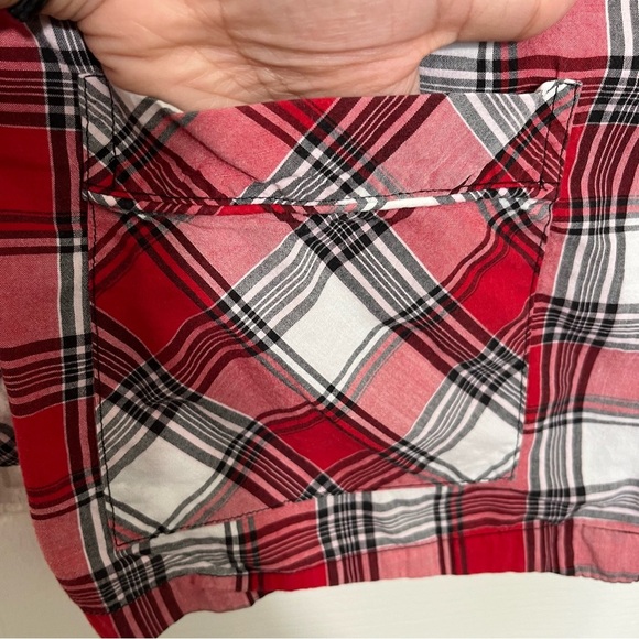 VICTORIA’S SECRET Red, White, and Black Button Down Pajama Top | size medium - Picture 8 of 12
